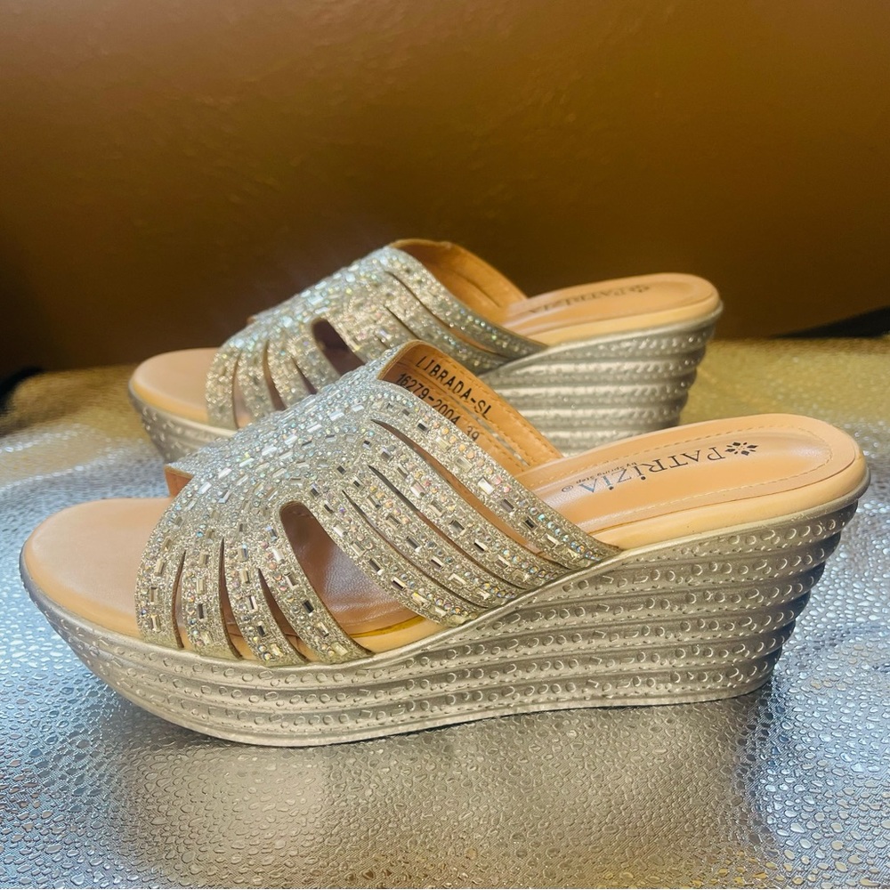 Silver Patrizia, by Springstep Metalic Wedges. Size 8.5. In Great Condition!!